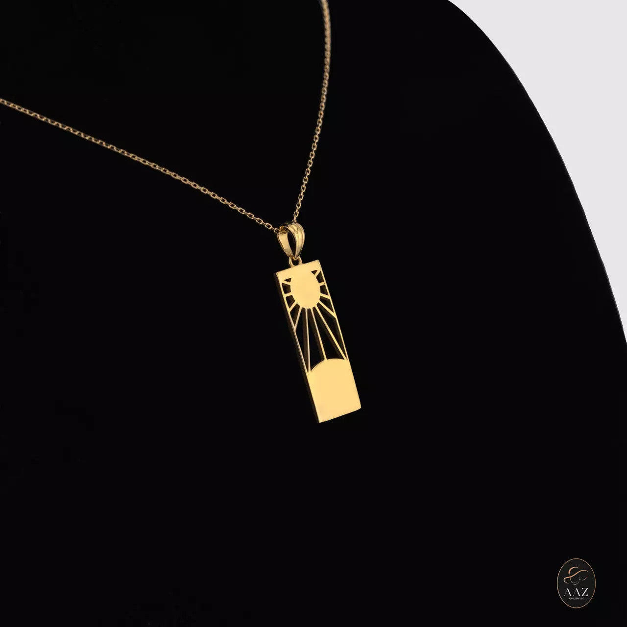 Hanafuda 18K Gold Necklace right