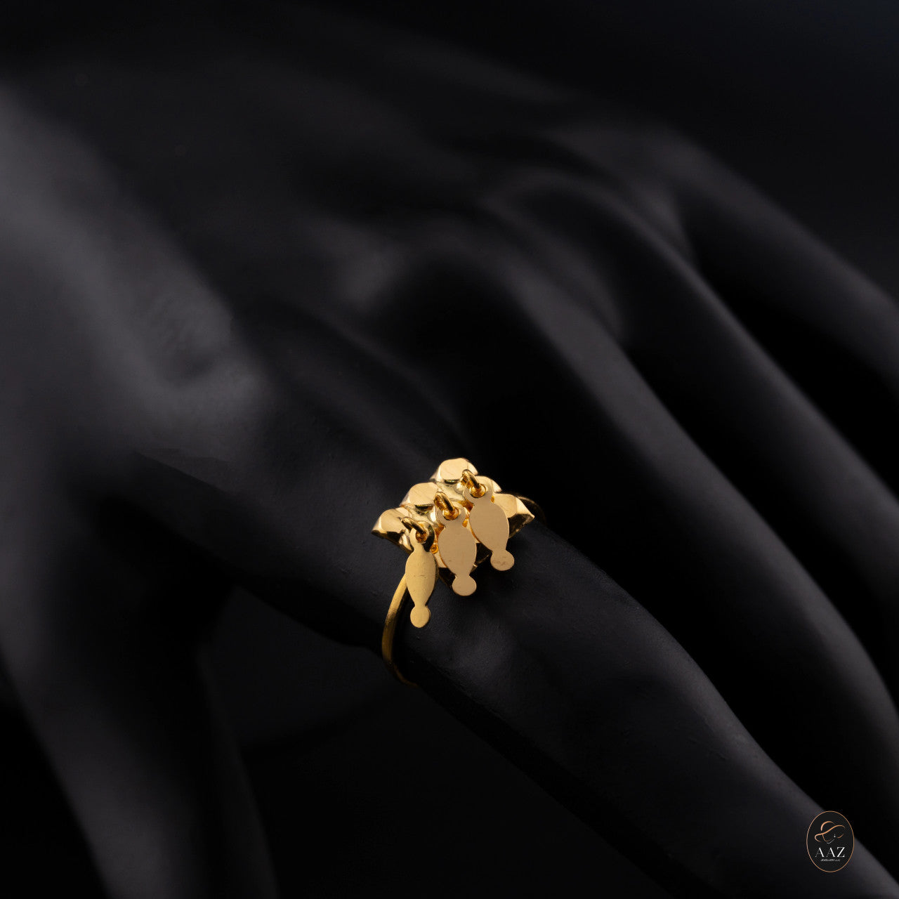 Dangle Square 21K Gold Adjustable Ring