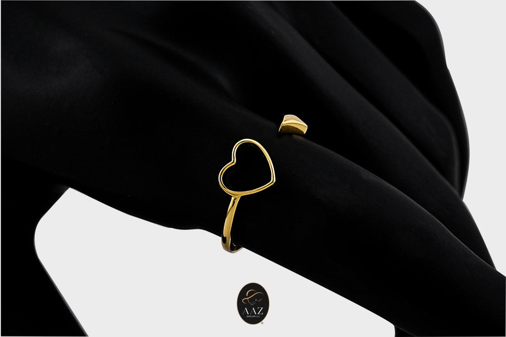 Heart arrow 18k gold ring