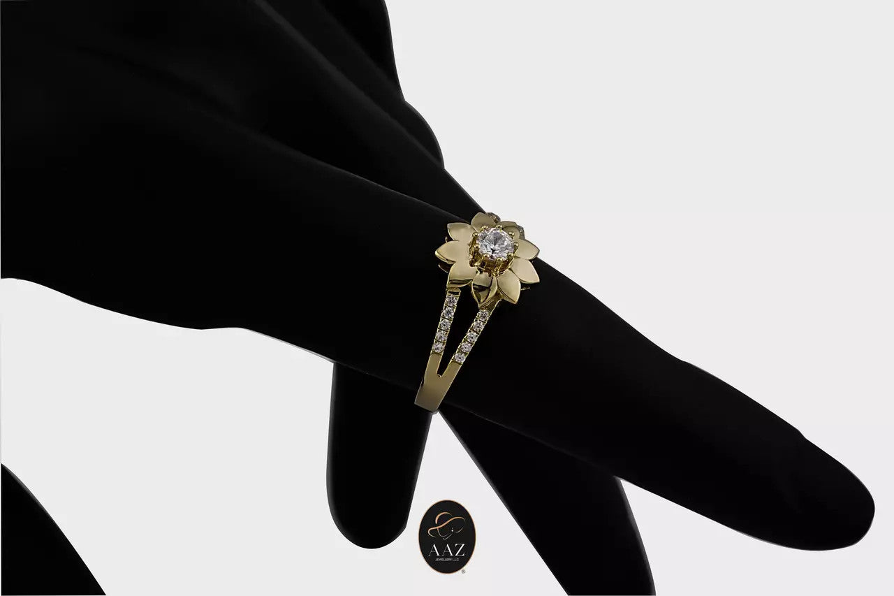 Elegant Flower 18K Gold Ring