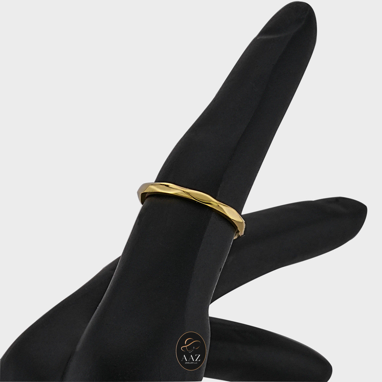 Facet 18K Gold Ring