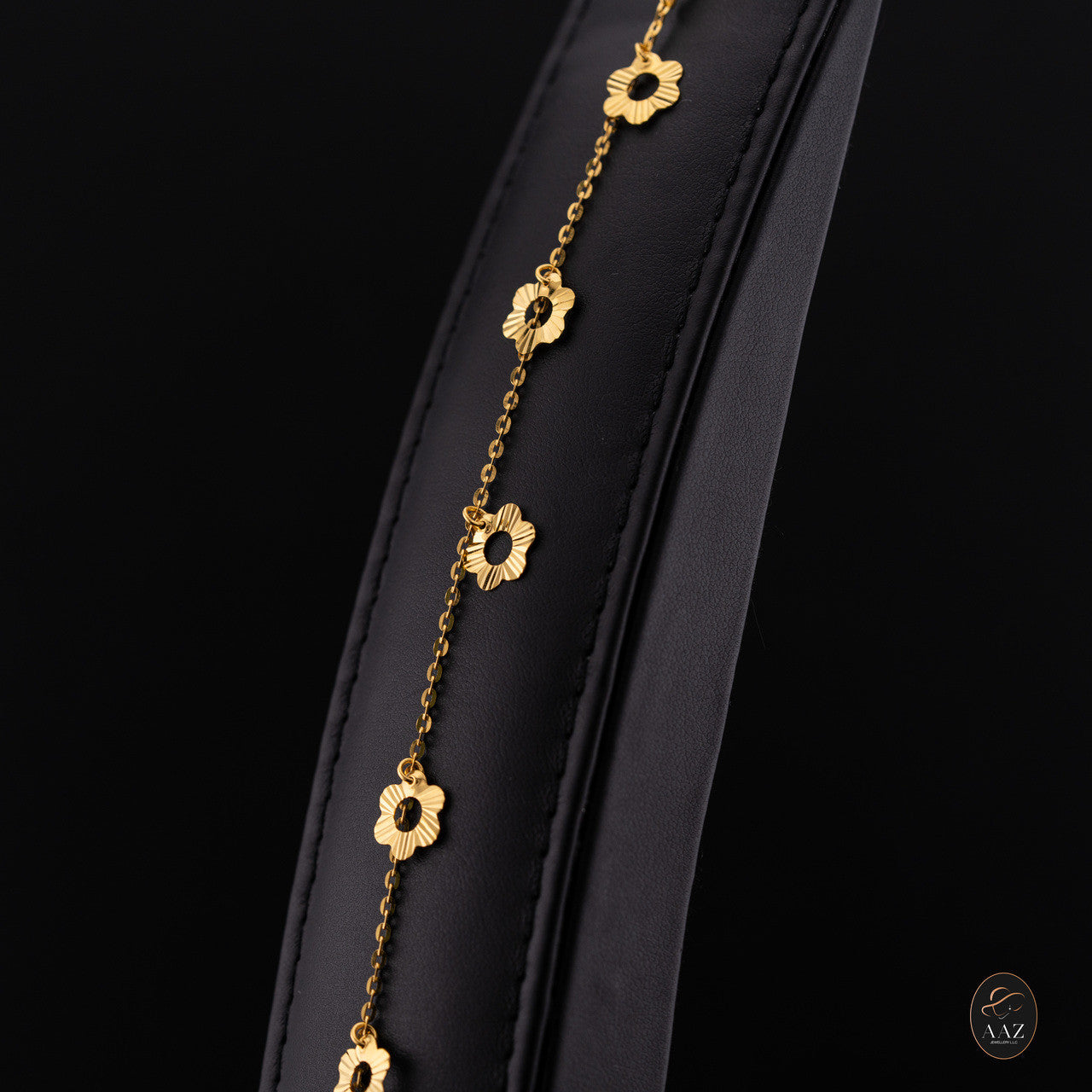 Flower 22K Gold Bracelet right angle