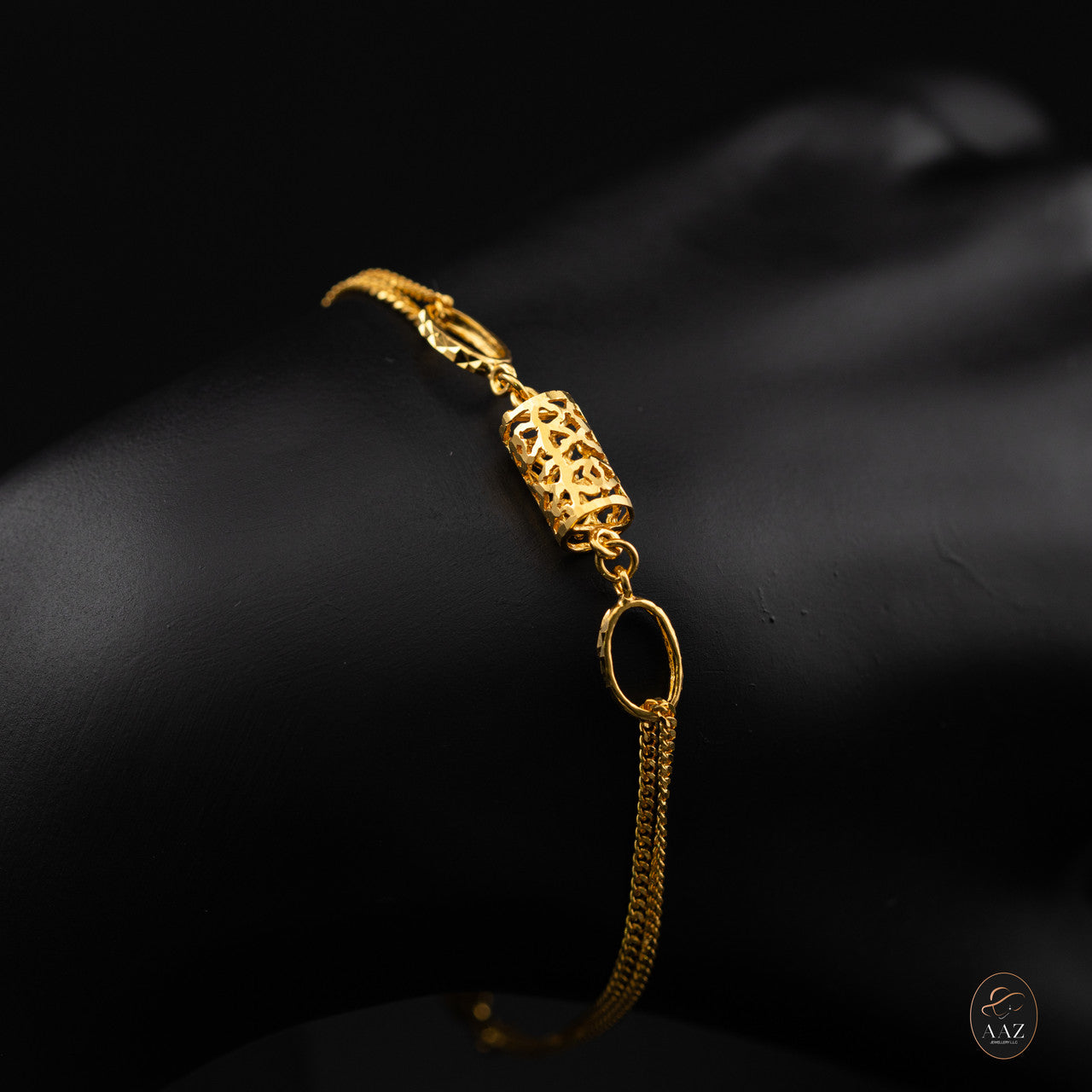cylindrical 22K Gold Bracelet right angle hand