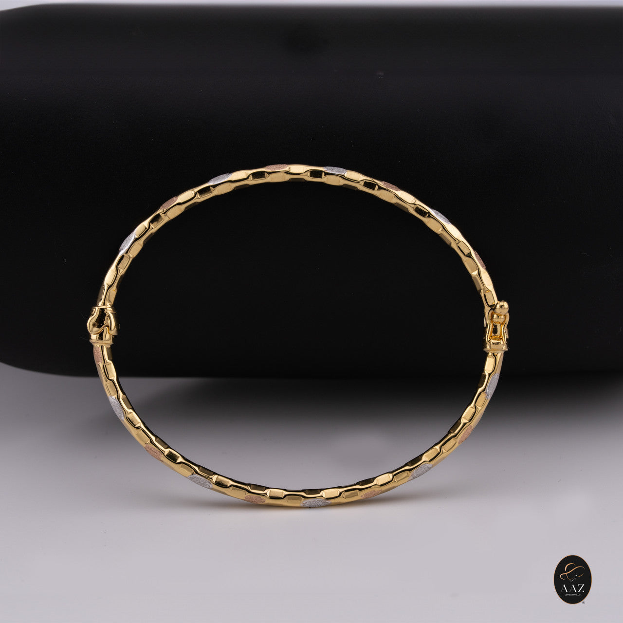 Tri Colour Oval 18K Gold Bangle