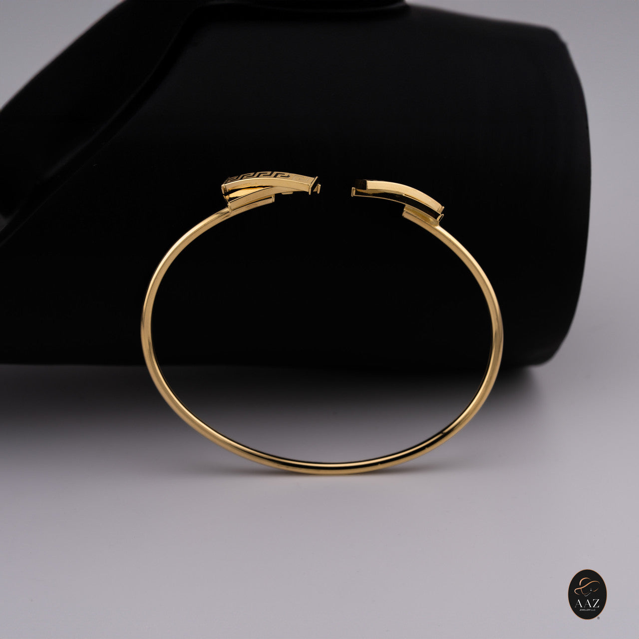 Greek Style 18K Gold Bangle