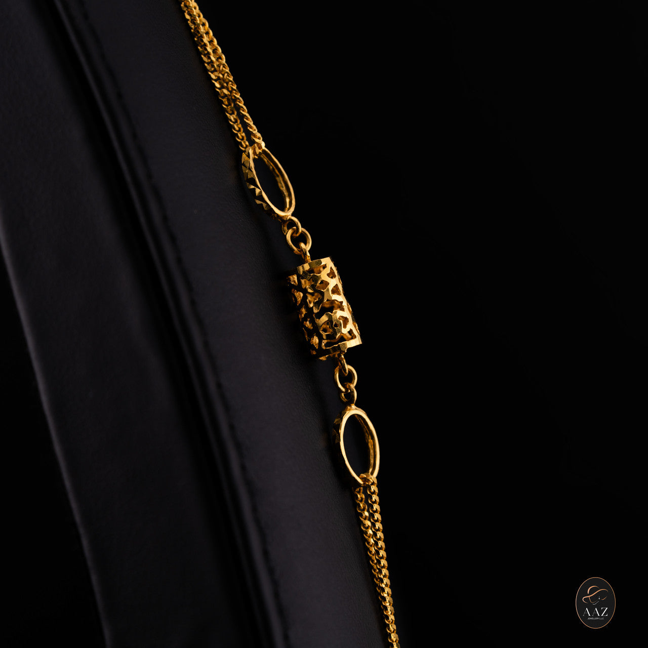 cylindrical 22K Gold Bracelet right angle