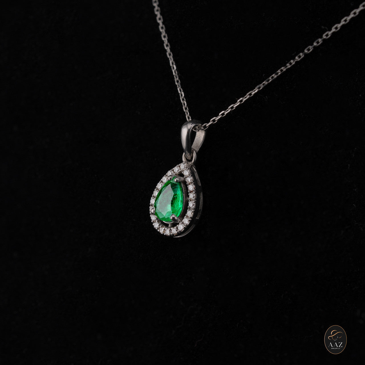 Pear Shape Emerald with Natural Diamond Necklace