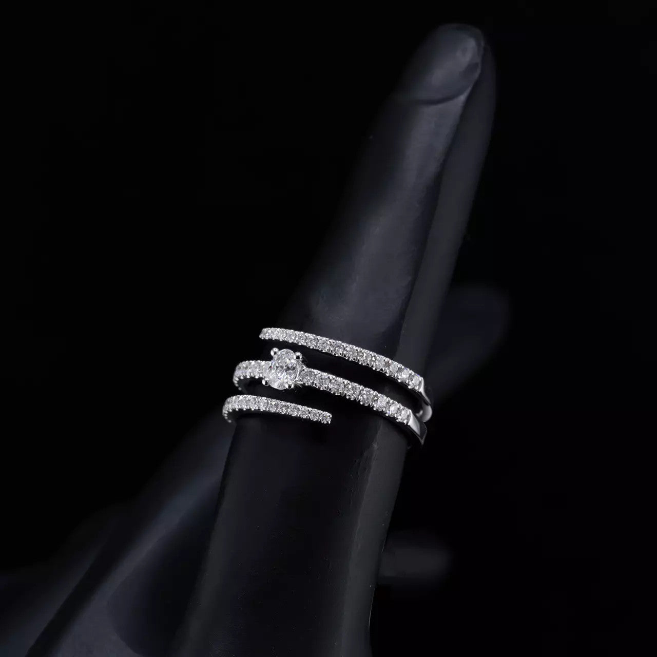 Oval Natural Diamond 18K Gold Tri-Band Ring