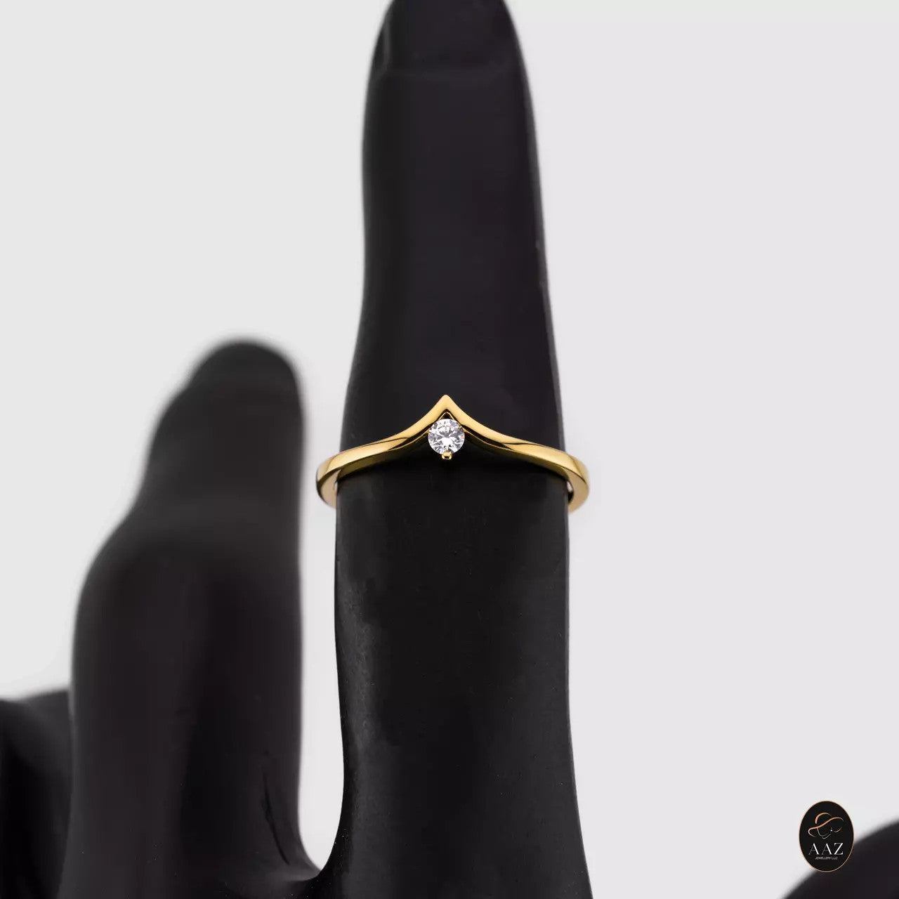 Classic Chevron 18k Gold Ring