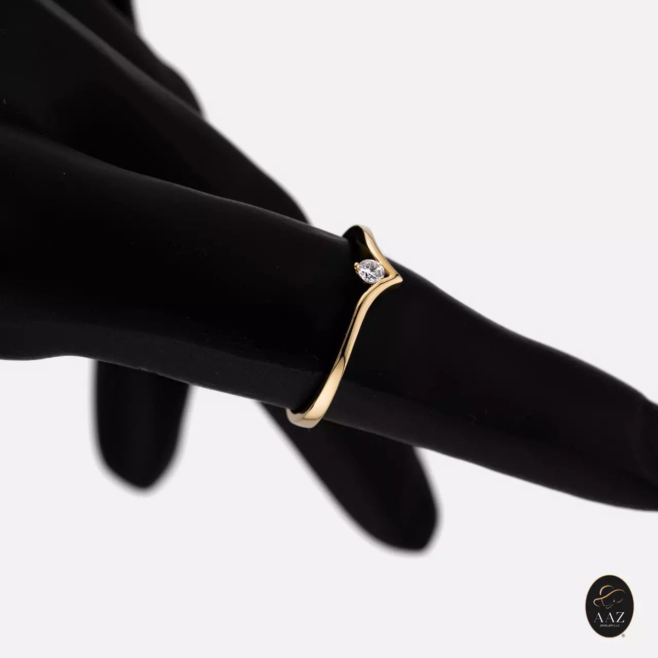 Classic Chevron 18k Gold Ring