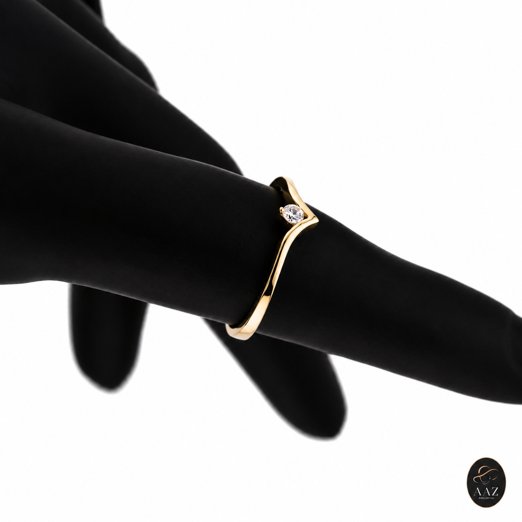 Classic Chevron 18k Gold Ring