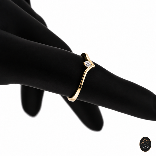 Classic Chevron 18k Gold Ring