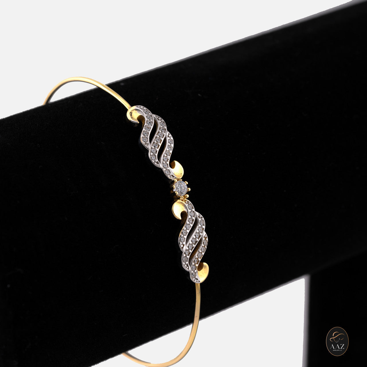 Twin Cloud 18K Gold Bangle right angle
